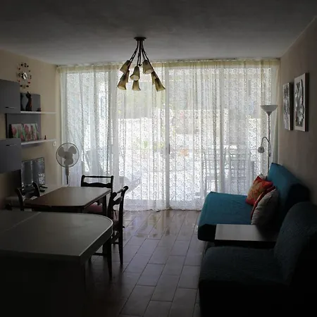 апартамент с 1-спальней в 卡亚俄萨尔瓦赫