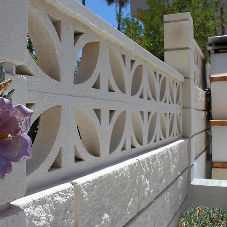 апартамент с 1-спальней в 公寓 *