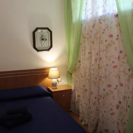 апартамент с 1-спальней в Apartment *
